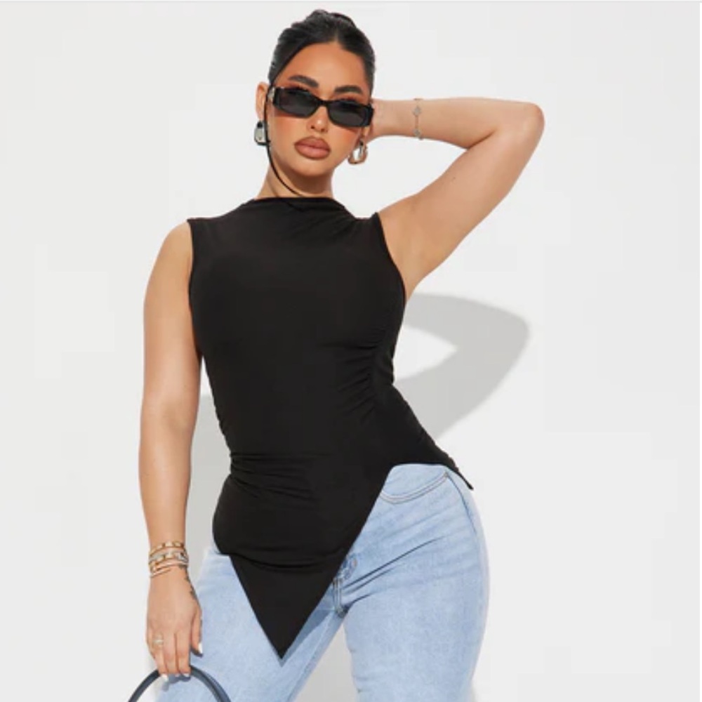 Harmony Sleeveless Ribbed Asymmetrical Top - Black